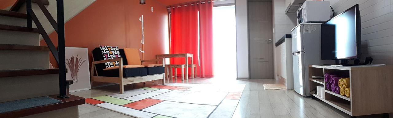 6pm Pension Jeju Bagian luar foto